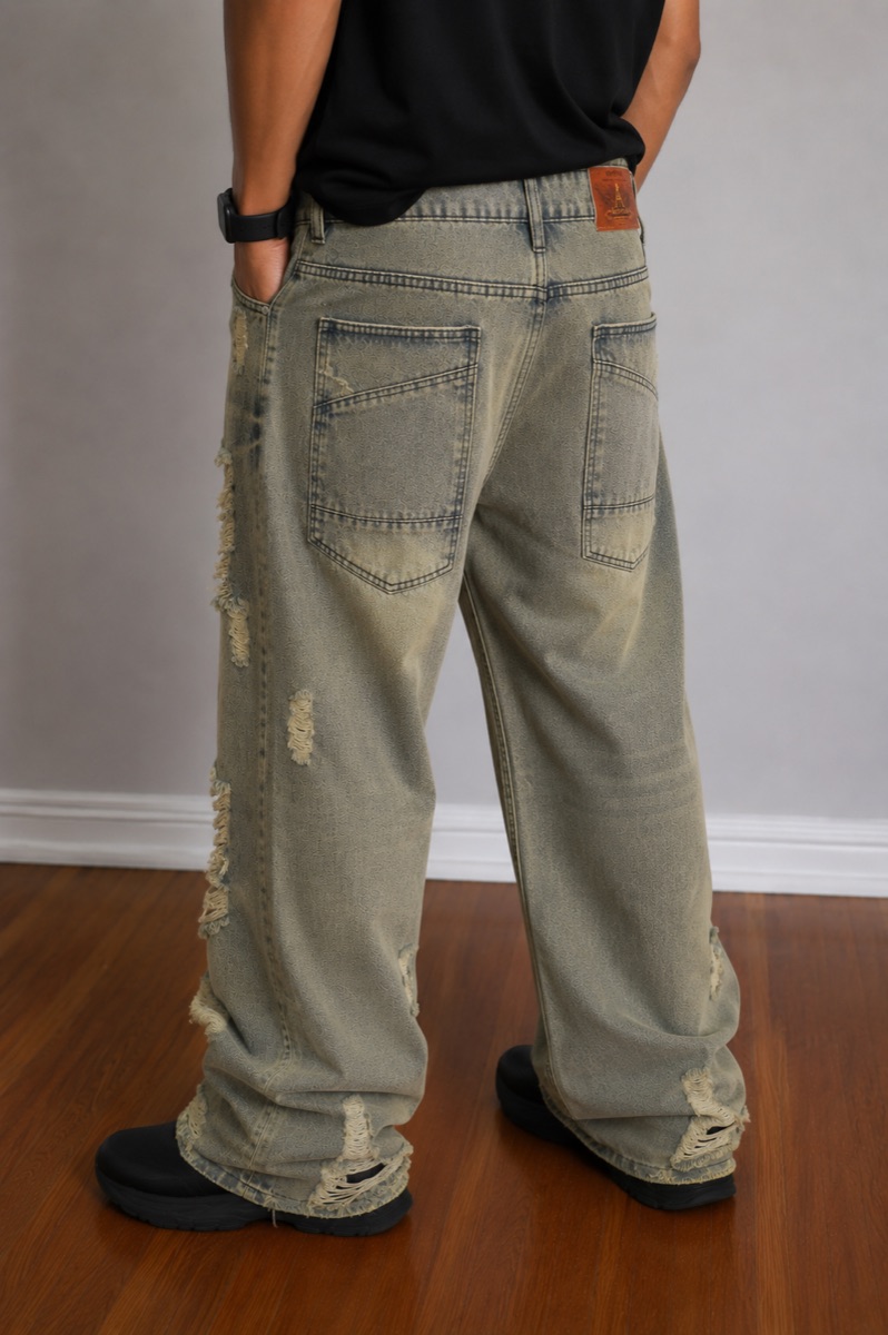Vintage Distressed Wide-Leg — Side